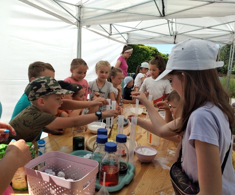 Wakacyjne warsztaty - Dzień 1 - LABORATORIUM CHEMICZNE