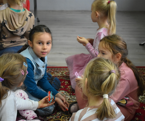 Zajęcia biblioteczne pt. “Magia Świąt Bożego Narodzenia”
