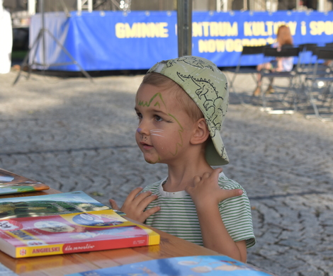Narodowe Czytanie podczas Pikniku Czytelniczego w Nowogrodźcu