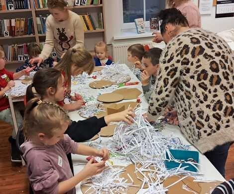 Popołudniowe zajęcia w Bibliotece w Gierałtowie - 29 grudnia 2025