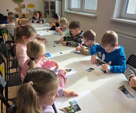 Dzień Dinozaura w bibliotece w Nowogrodźcu.