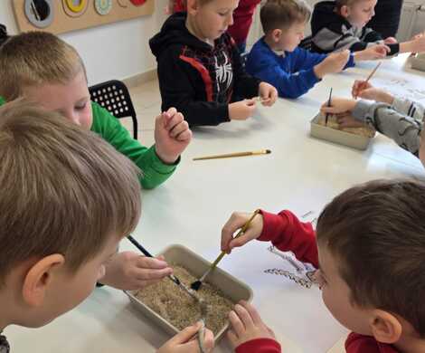 Dzień Dinozaura w bibliotece w Nowogrodźcu.