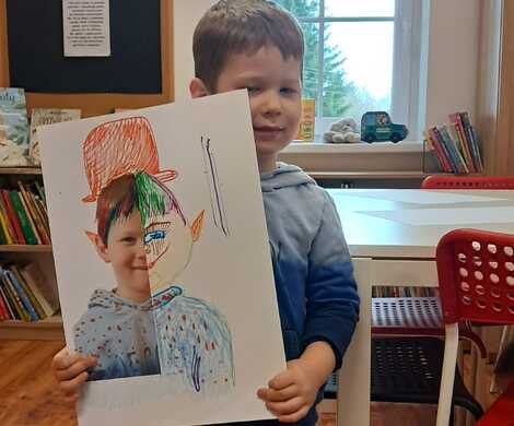 Popołudniowe zajęcia w bibliotece – „Autoportret”
