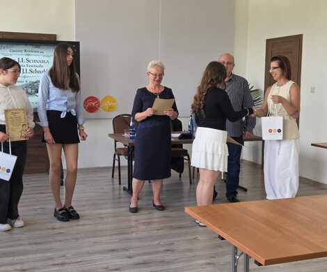 Gminny Konkurs Wiedzy: Życie J. I. Schnabla i Historia Miedzynarodowego Festiwalu "Muzyka u J. I. Schnabla"
