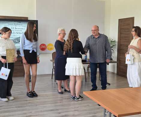 Gminny Konkurs Wiedzy: Życie J. I. Schnabla i Historia Miedzynarodowego Festiwalu "Muzyka u J. I. Schnabla"