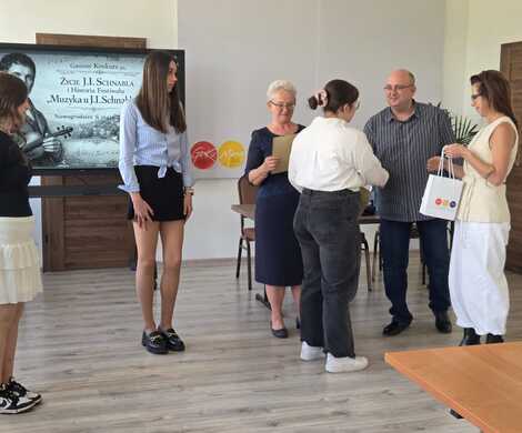Gminny Konkurs Wiedzy: Życie J. I. Schnabla i Historia Miedzynarodowego Festiwalu "Muzyka u J. I. Schnabla"