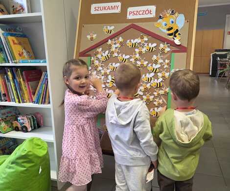 Tydzień Bibliotek - Warsztaty Detektywistyczne w Bibliotece w Nowogrodźcu.