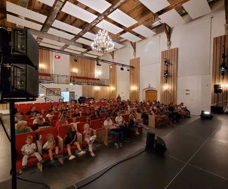 TEATR BLASZANY BĘBENEK – „PIRACI I WYSPA SKARBÓW”