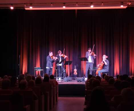 Z jazzem przez Polskę - Atom String Quartet