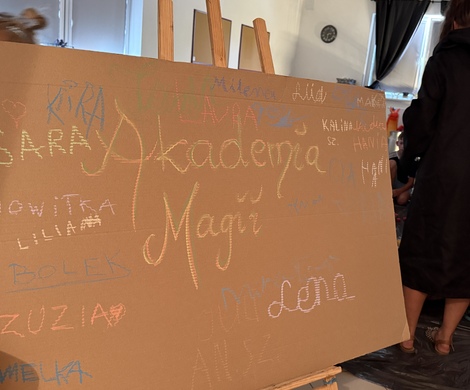 Relacja z zajęć z cyklu "Wakacje z Biblioteką" - Biblioteka Miejska w Nowogrodźcu